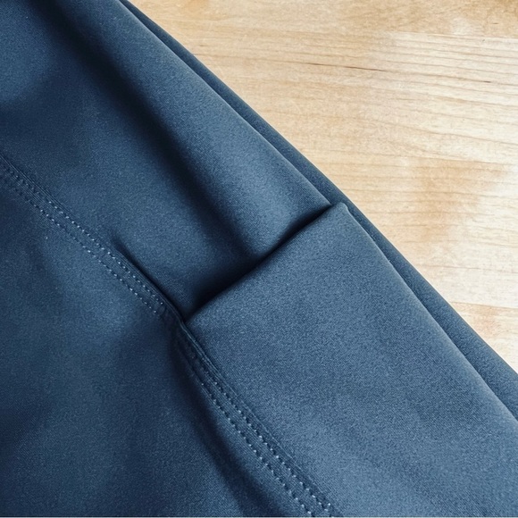 Splits59 High Rise 24" Inseam Pocket Colorblock Stripe Leggings Size Small - Picture 6 of 11